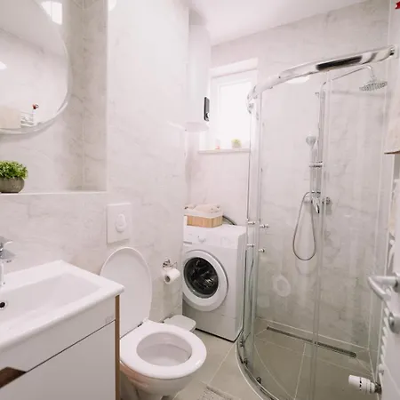 Kdolicim Apartman *