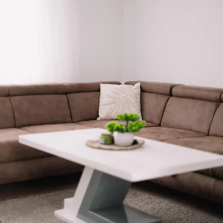 Kdolicim Apartman *